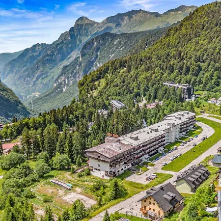 Nevea Lux With Sauna E Kanin View Appartement *